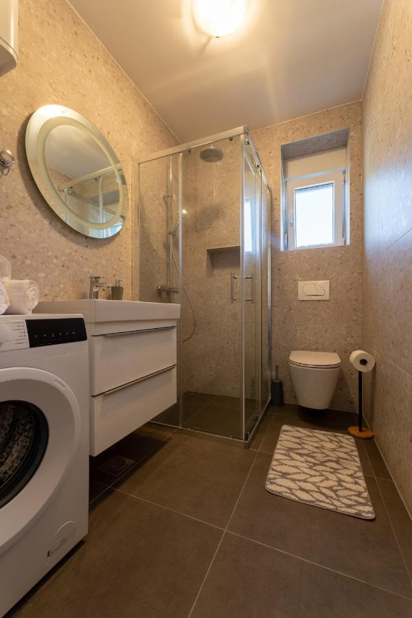 Apartments Maya & Tina Trogir Ngoại thất bức ảnh